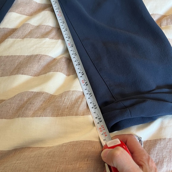 Wilfred Allant Pant in navy blue Size 6 Office wear business casual - Picture 10 of 10